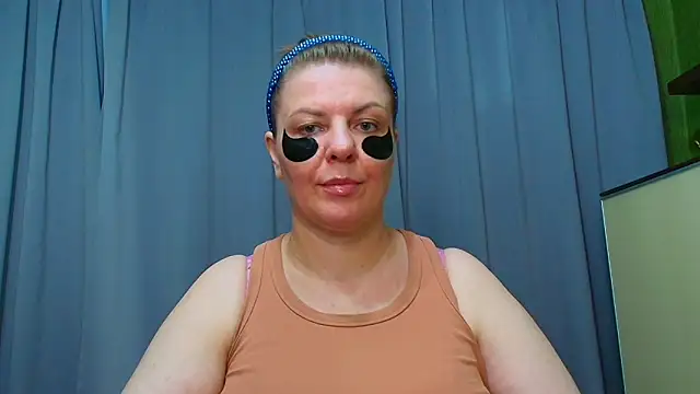 VeronikawGold online show from May 2026 10:24:01 PM