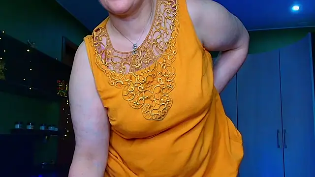 VeronikawGold online show from May 2026 07:01:02 PM