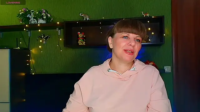 VeronikawGold online show from February 2026 05:45:01 PM