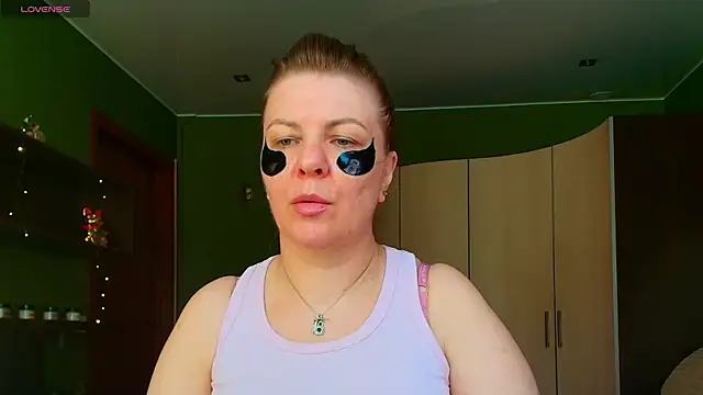 VeronikawGold online show from May 2026 05:16:02 AM