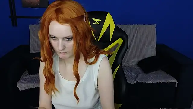 Snapshot of KristinMoore chatting on March 2025 12:14:01 PM KristinMoore online show from March 2025 12:14:01 PM