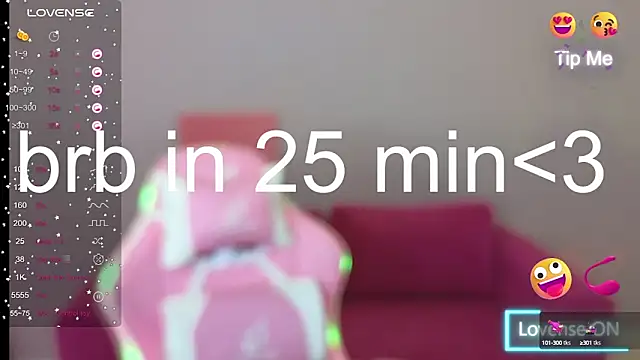 Snapshot of KristinMoore chatting on March 2025 12:23:02 PM KristinMoore online show from March 2025 12:23:02 PM