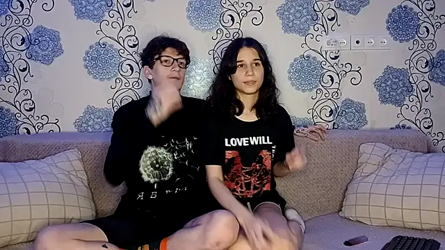 baby lesi online show from December 2025 06:41:01 PM