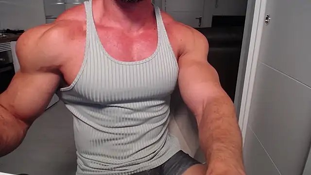 Snapshot of martins9 chatting on April 2026 11:33:01 AM martins9 online show from April 2026 11:33:01 AM