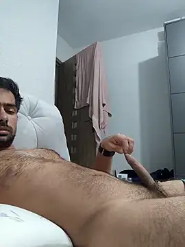 Snapshot of andreiiiii2025 chatting on October 2025 01:03:01 PM andreiiiii2025 online show from October 2025 01:03:01 PM