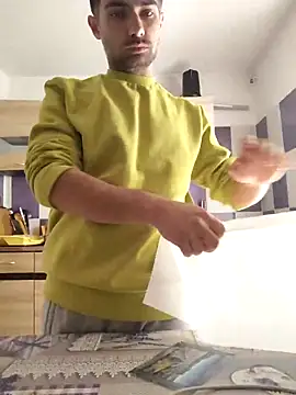 andreiiiii2025 online show from April 2026 07:43:02 AM