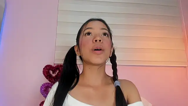 emily sweett24 online show from March 2025 06:54:01 PM