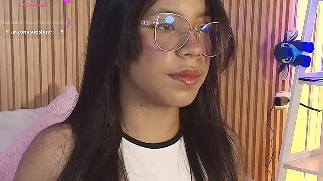 emily sweett24 online show from February 2026 12:27:01 PM