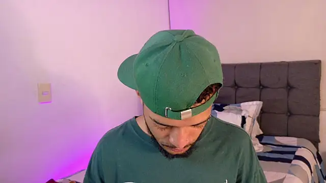 eross chipre  online show from April 2026 11:50:02 PM