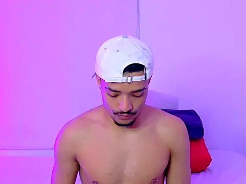 eross chipre  online show from November 2025 08:53:02 PM