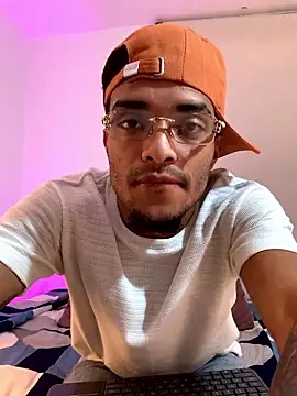 eross chipre  online show from January 2026 07:13:01 AM