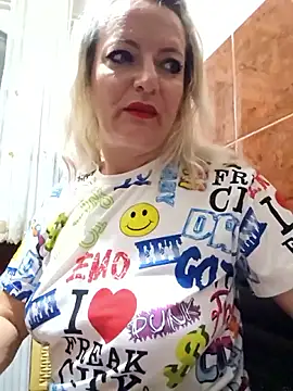 Snapshot of LadyTouch chatting on June 2026 12:11:01 AM LadyTouch online show from June 2026 12:11:01 AM