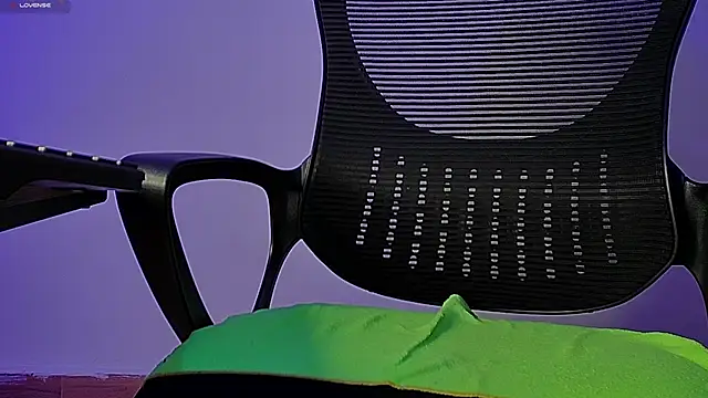 Donathoo1 online show from March 2025 05:29:01 PM