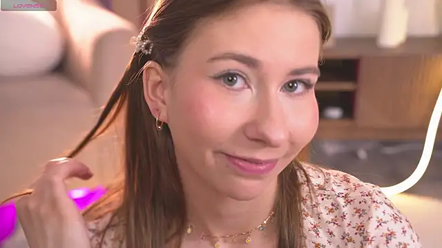 Snapshot of CuteJane_ chatting on June 2026 08:25:01 AM CuteJane online show from June 2026 08:25:01 AM
