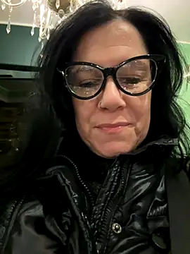 Snapshot of LadydeSade chatting on November 2025 08:56:02 PM LadydeSade online show from November 2025 08:56:02 PM