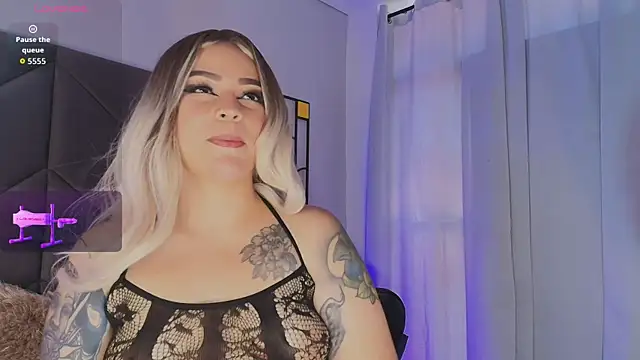 Carlaguzman  online show from July 2026 05:02:01 PM