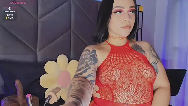 Snapshot of Carlaguzman_ chatting on May 2026 08:50:02 PM Carlaguzman online show from May 2026 08:50:02 PM
