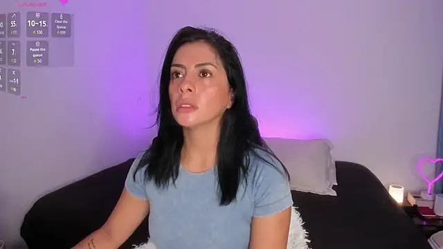 Snapshot of _lucianapalmer chatting on November 2025 01:11:01 PM lucianapalmer online show from November 2025 01:11:01 PM