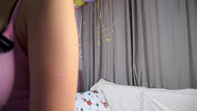 SunnivaCovil online show from January 2026 03:15:01 PM