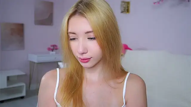 SunnivaCovil online show from February 2026 02:37:02 PM