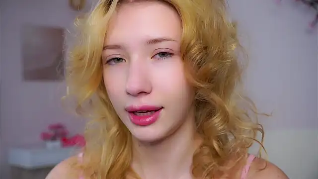 SunnivaCovil online show from February 2026 02:39:01 PM