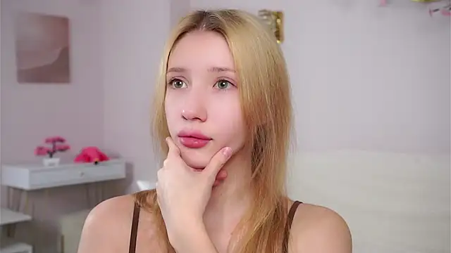 SunnivaCovil online show from March 2026 02:42:02 PM