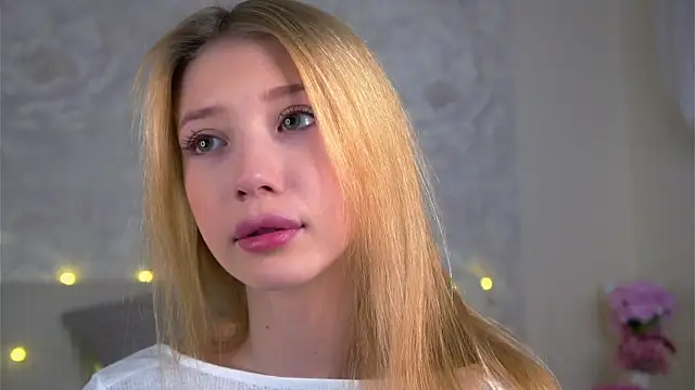 SunnivaCovil online show from April 2026 02:56:01 PM