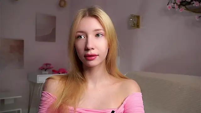 SunnivaCovil online show from March 2026 02:43:01 PM