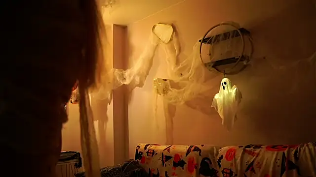 Snapshot of SunnivaCovil chatting on October 2025 02:38:01 PM SunnivaCovil online show from October 2025 02:38:01 PM