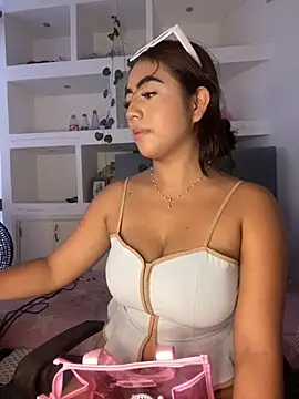 zoe mount online show from September 2025 06:41:02 PM