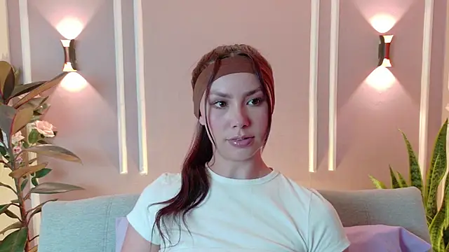 Celeste 99 online show from February 2026 09:06:01 PM