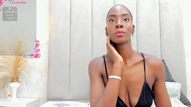 Snapshot of AnnyCampbell chatting on June 2026 03:44:02 AM AnnyCampbell online show from June 2026 03:44:02 AM
