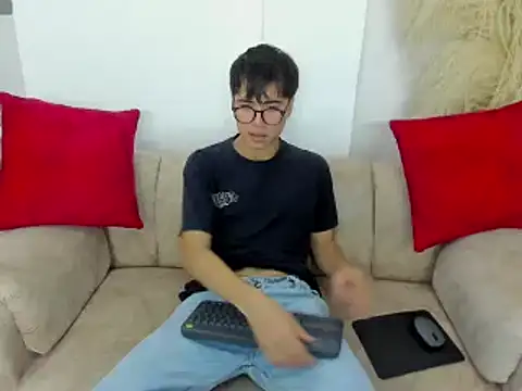 liam orion online show from March 2025 08:25:01 PM