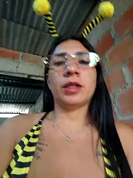 hot veteran01 online show from May 2026 11:33:02 AM