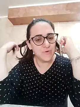 Dolcecurvy online show from November 2025 09:30:01 AM