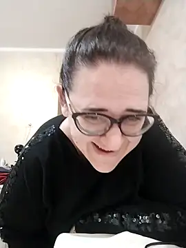 Dolcecurvy online show from March 2026 02:08:01 PM