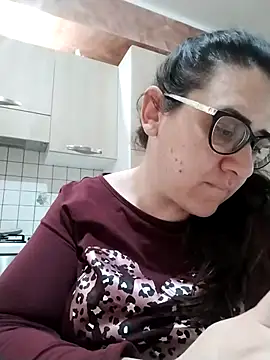 Dolcecurvy online show from April 2026 01:04:02 PM