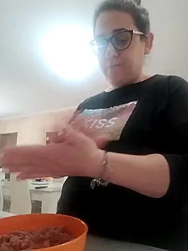 Dolcecurvy online show from April 2026 09:44:01 AM