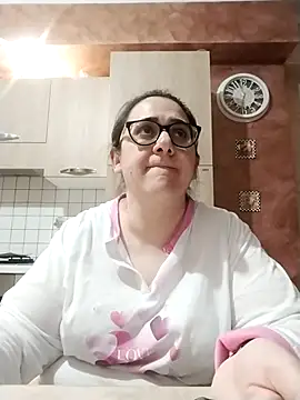 Dolcecurvy online show from May 2026 09:31:01 PM