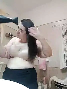 Dolcecurvy online show from November 2025 04:33:02 PM