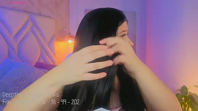 Leaa Cox online show from April 2026 08:16:01 PM