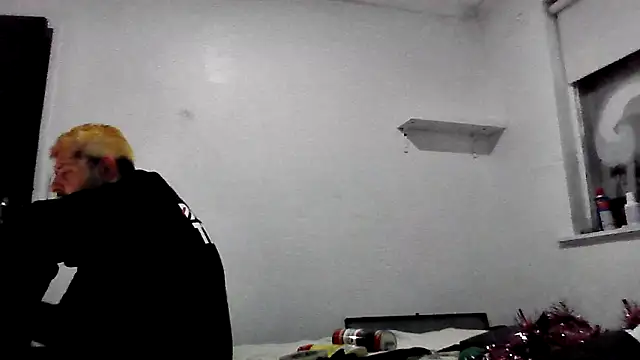 Snapshot of kinkyfag94 chatting on December 2025 01:03:02 PM kinkyfag94 online show from December 2025 01:03:02 PM