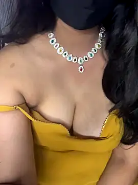 Dishasarmaa05 online show from November 2025 07:50:02 PM