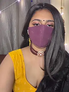Dishasarmaa05 online show from October 2025 01:54:02 PM