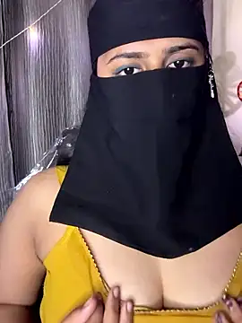 Dishasarmaa05 online show from January 2026 04:47:01 PM