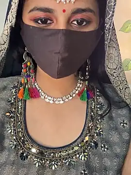 Dishasarmaa05 online show from March 2026 05:09:02 PM