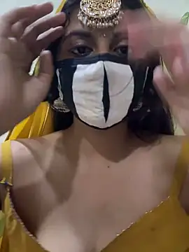 Dishasarmaa05 online show from April 2026 05:08:02 PM