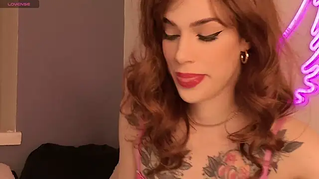 FrancescaFerra online show from December 2025 06:12:01 PM