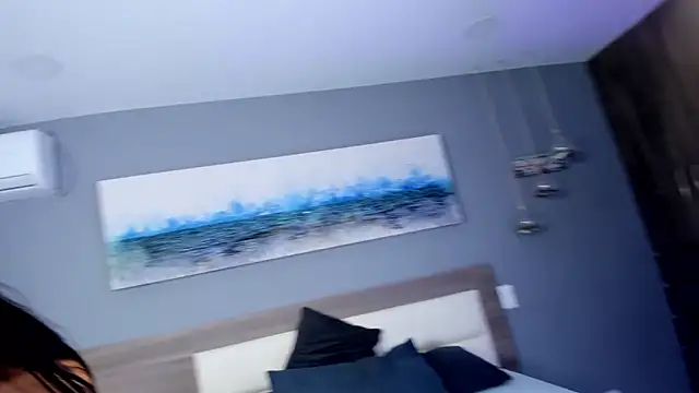 Ashly hills online show from February 2026 03:18:02 AM