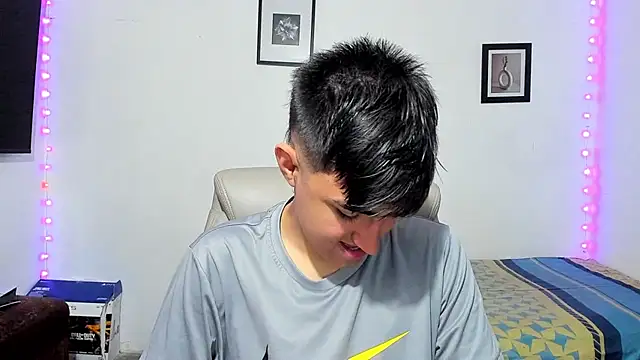 Snapshot of babymaik chatting on October 2025 08:21:02 PM babymaik online show from October 2025 08:21:02 PM